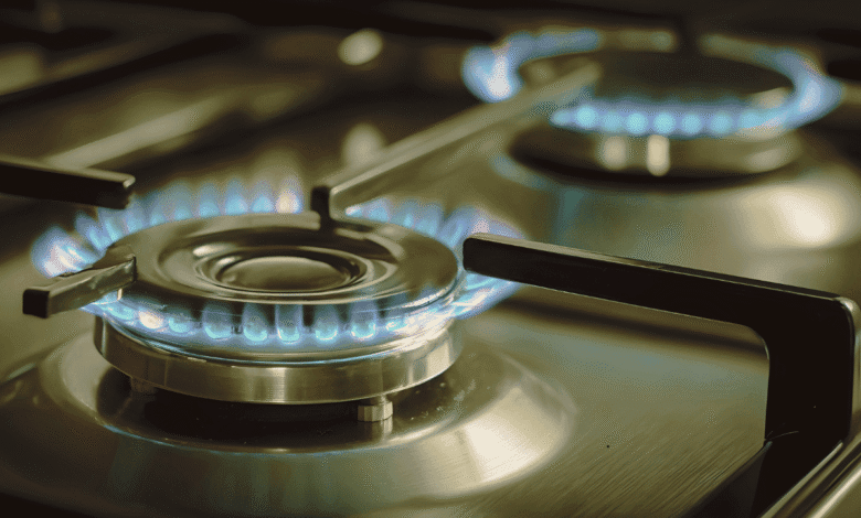 Yellow flame gas stove